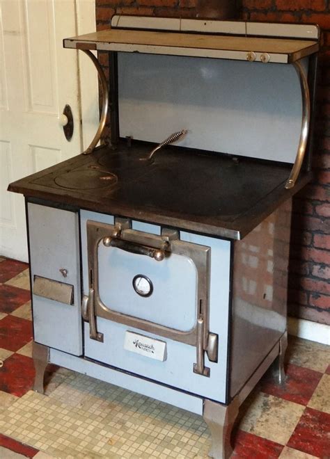 Year June 1946. . Monarch no 24 circulator wood stove